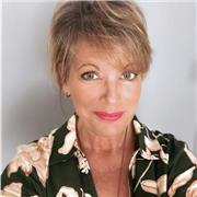 Architecte passionnée donne cours de dessin perspective - Dessin à vue - couleurs